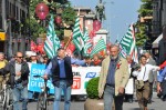 Il corteo sfila tra le strade di Brescia