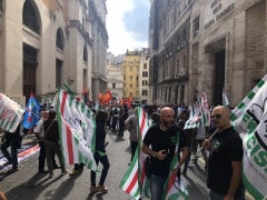 Ammortizzatori sociali: Il Ministro convoca i sindacati