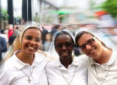 Anche quest’anno 1.300 pensionate a teatro per la Festa della donna